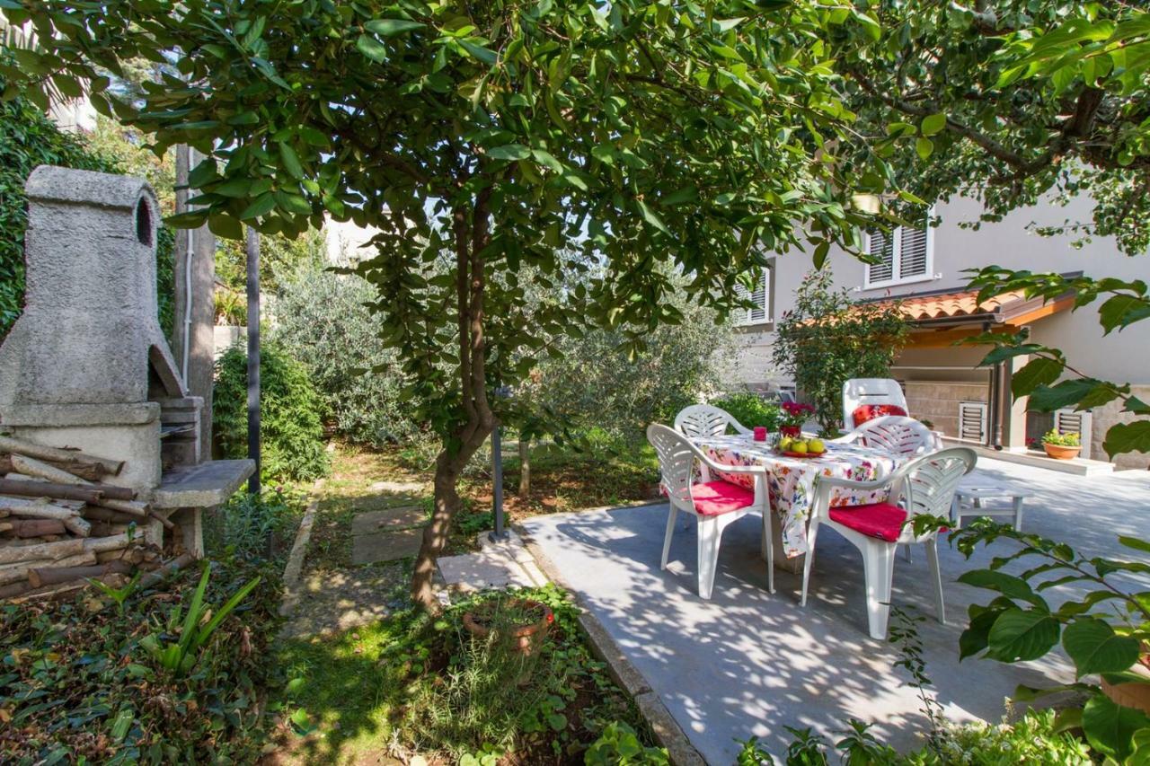 Studio Apartment Zeljka Pula Bagian luar foto